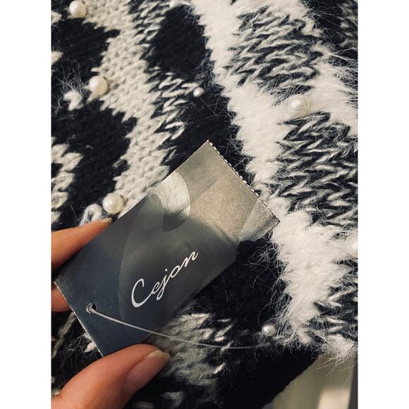 Cejon Knitted Black & White Pearl Detail Blanket Knit Warm Scarf Women - Picture 5 of 9